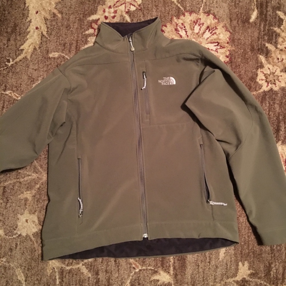 Men’s North Face Apex Jacket - large